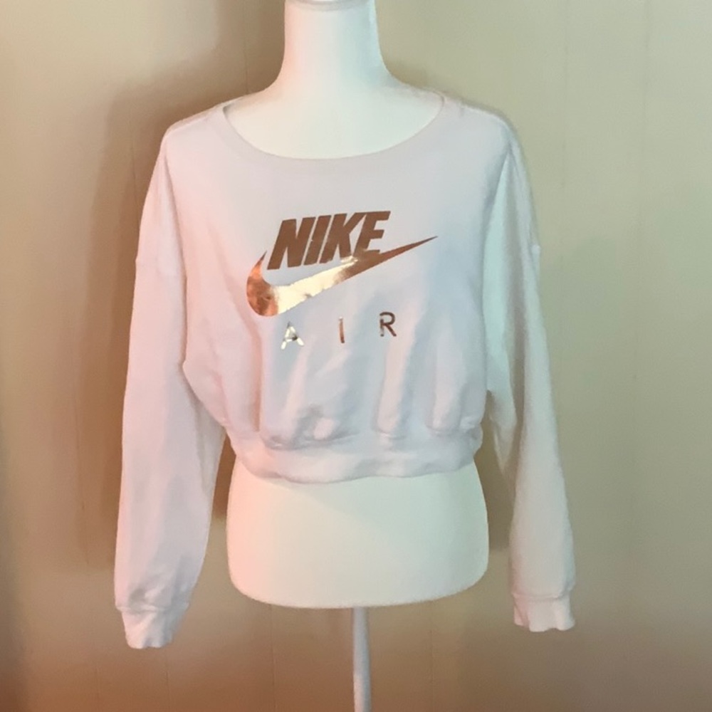 NIKE crop sweat shirt